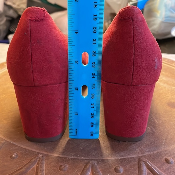 Nine West red block heel shoes - Picture 4 of 17